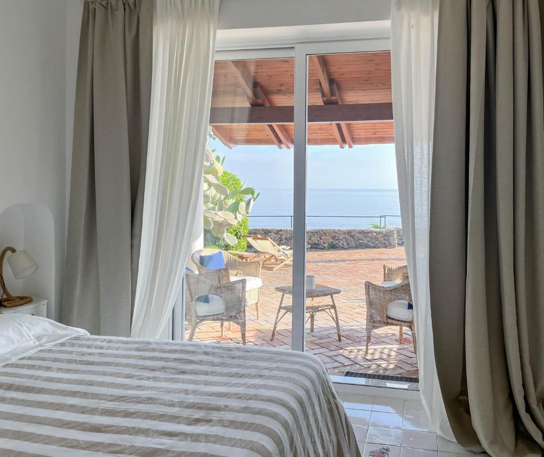 Nelinda Waterfront Accommodation Casamicciola Terme Eksteriør billede