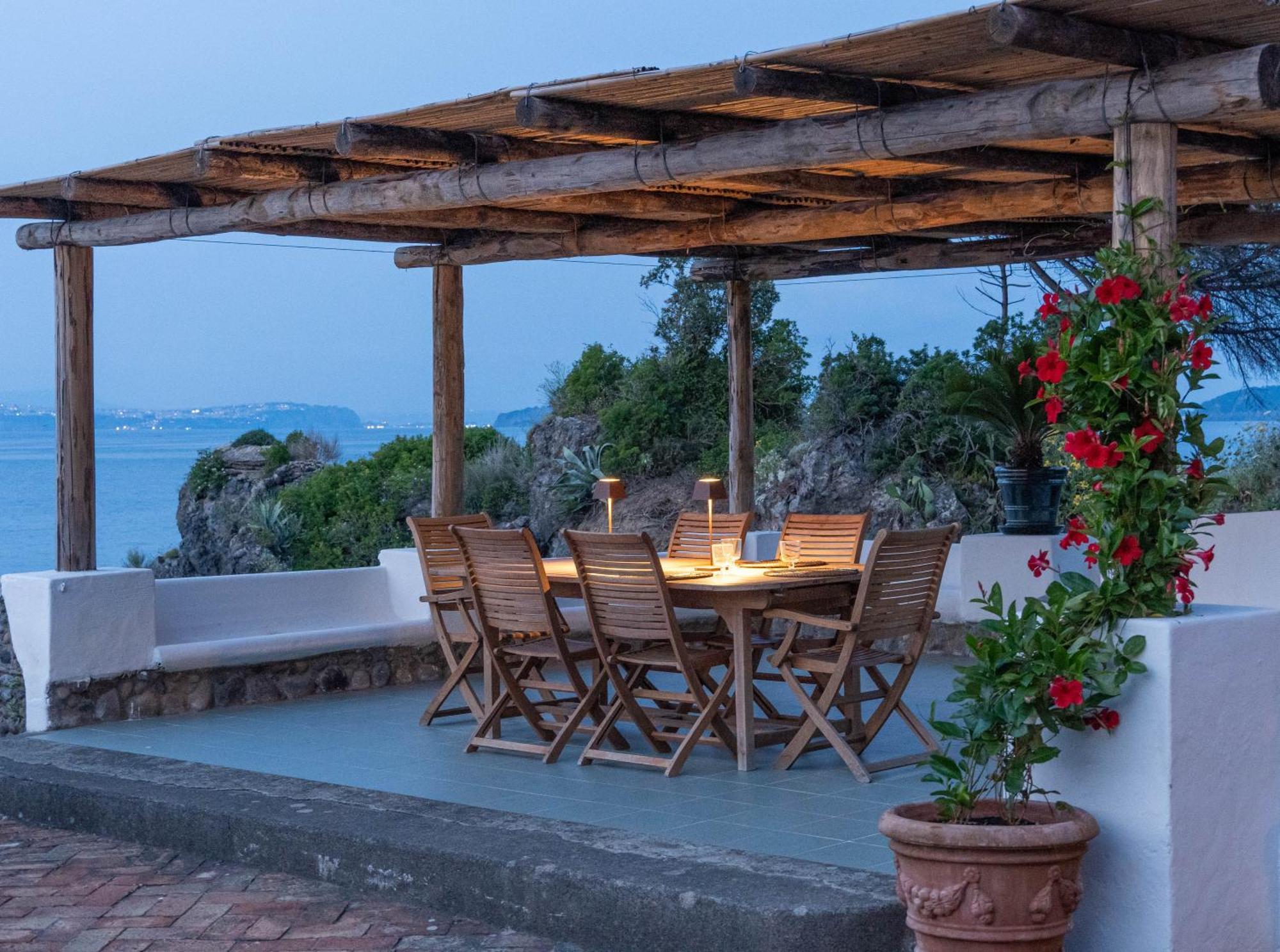 Nelinda Waterfront Accommodation Casamicciola Terme Eksteriør billede